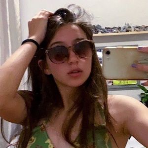 Meet your Posher, Anjalia